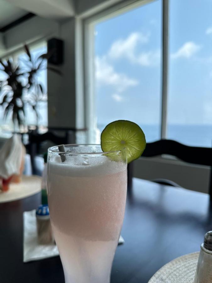 Ocean View Hotel And Restaurant Gravel Bay Екстер'єр фото