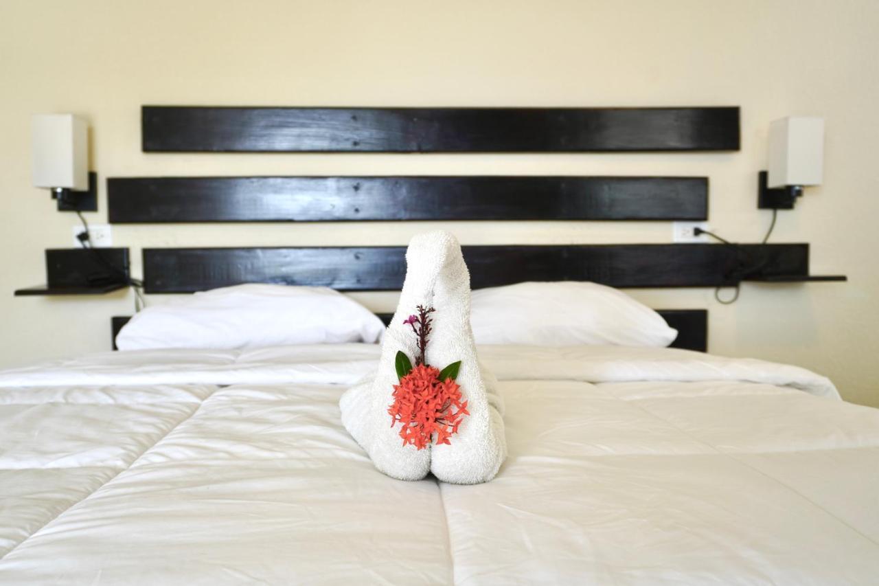 Ocean View Hotel And Restaurant Gravel Bay Екстер'єр фото